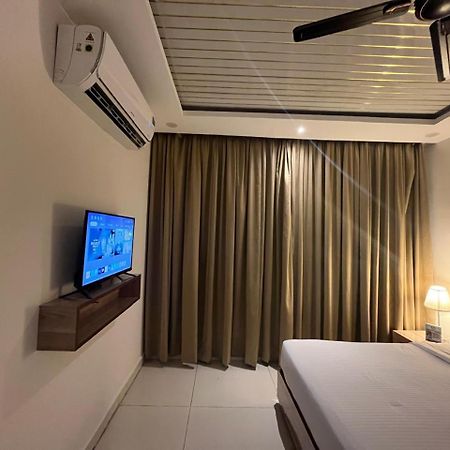 Hotel Hibiscus Tree- Bachupally ハイデラバード エクステリア 写真