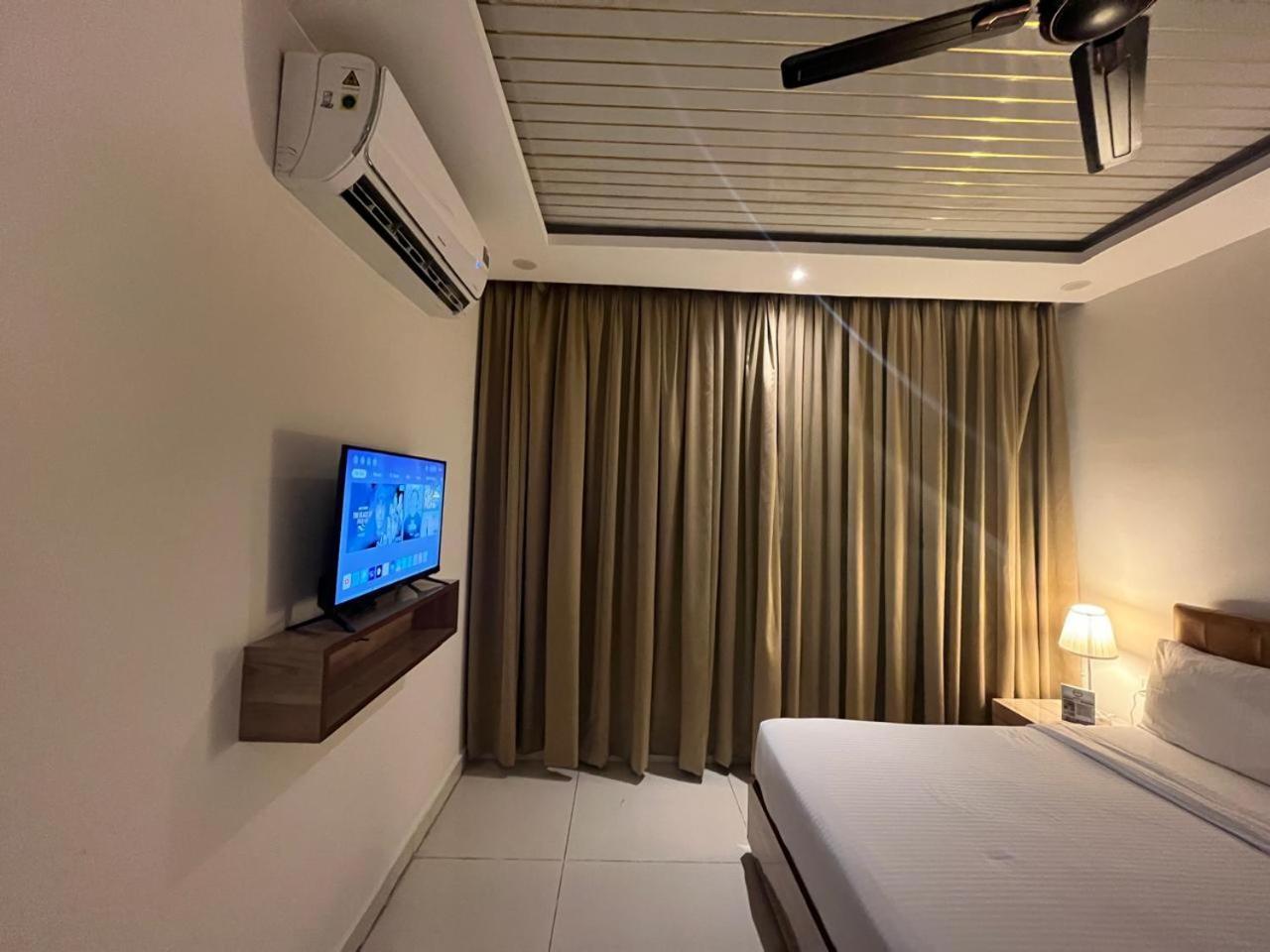 Hotel Hibiscus Tree- Bachupally ハイデラバード エクステリア 写真